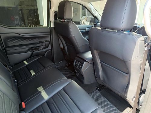 Ford Ranger XLT 4x4 A/T 2.0L in Botswana