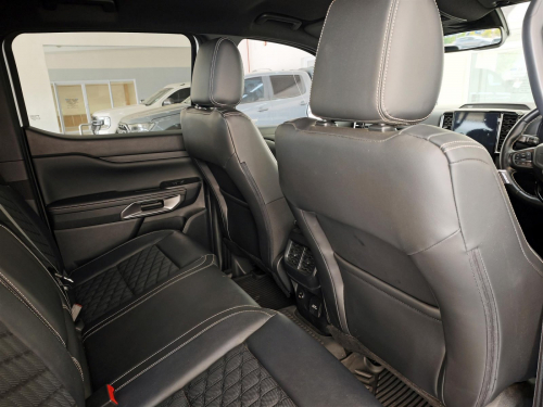Ford Ranger Platinum 3.0L V6 4x4 in Botswana
