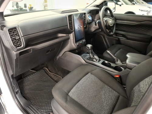 Ford Ranger XL 2.0L A/T in Botswana