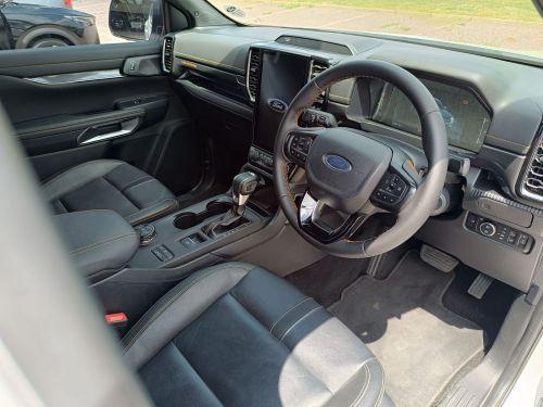 Ford Ranger Wildtrak Bi-Turbo A/T in Botswana