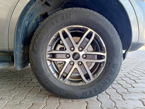 Ford Everest XLT in Botswana