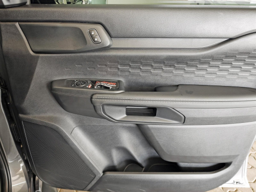 Ford Ranger XLT 2.0L A/T in Botswana