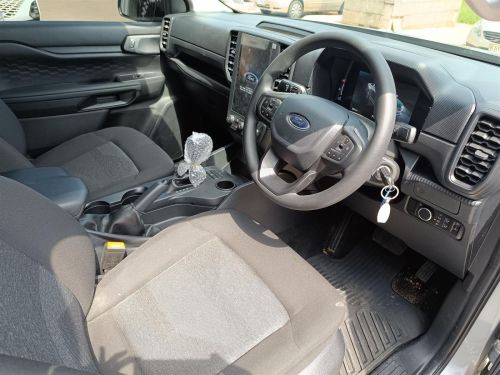 Ford Ranger XL 2.0L A/T in Botswana