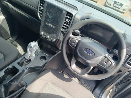 Ford Ranger XL 2.0L A/T in Botswana