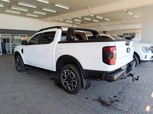 Ford Ranger Wildtrak 4x4 in Botswana