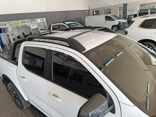 Ford Ranger Wildtrak 4x4 in Botswana