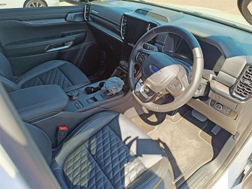 Ford Ranger Platinum 3.0L V6 in Botswana