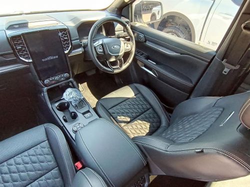 Ford Ranger Platinum 3.0L V6 in Botswana