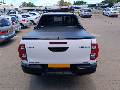 Toyota Hilux 2.8 Legend 50 in Botswana