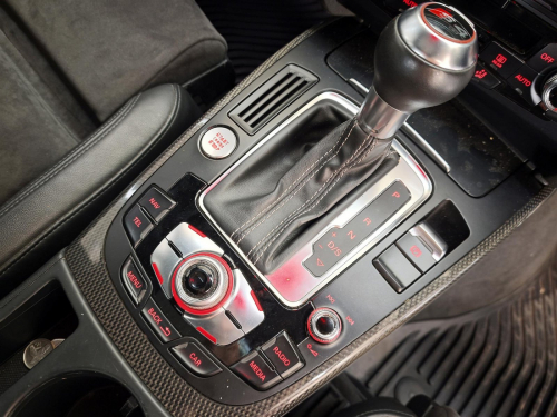 Audi S4 Quattro S Tronic V6T in Botswana