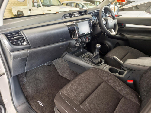 Toyota Hilux Raider 2.4GD-6 4x4 in Botswana