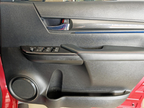 Toyota Hilux Raider 2.8GD-6 4x4 GR-Sport in Botswana