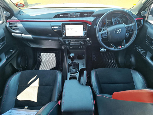 Toyota Hilux GR-Sport II 2.8 GD-6 4x4 in Botswana