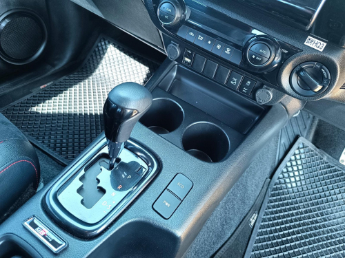 Toyota Hilux GR-Sport II 2.8 GD-6 4x4 in Botswana