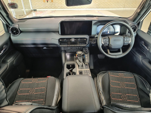 Toyota Prado VX-R 2.8GD TX in Botswana