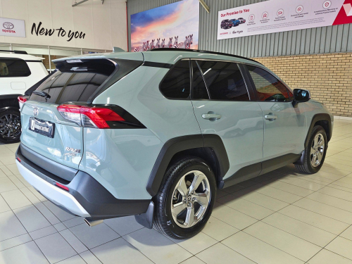 Toyota Rav4 GX-R in Botswana