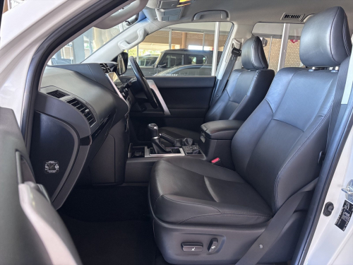 Toyota TOYOTA LAND CRUISER PRADO 2.8 GD-6 TX in Botswana
