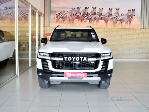 Toyota Land Cruiser 300 Series GR-Sport in Botswana