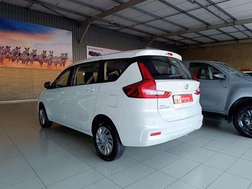 Toyota Rumion 1.5 XS 7 Seater in Botswana