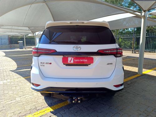 Toyota Fortuner 2.8 GD6 VX 4x4 AT in Botswana