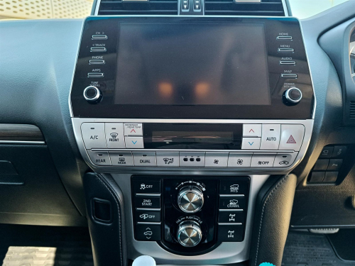 Toyota Land Cruiser Prado VX 2.8 GD-6 in Botswana