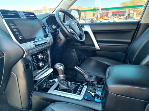 Toyota Land Cruiser Prado VX 2.8 GD-6 in Botswana