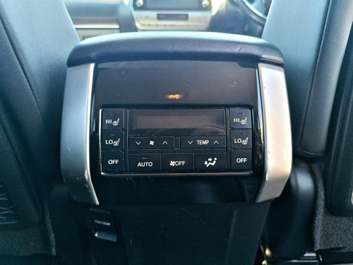 Toyota Land Cruiser Prado VX 2.8 GD-6 in Botswana