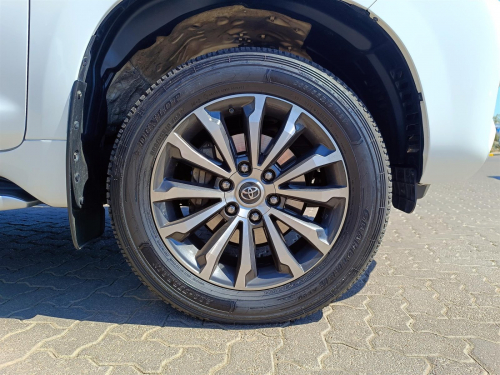Toyota Land Cruiser Prado VX 2.8 GD-6 in Botswana