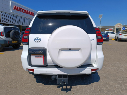Toyota Land Cruiser Prado VX 2.8 GD-6 in Botswana