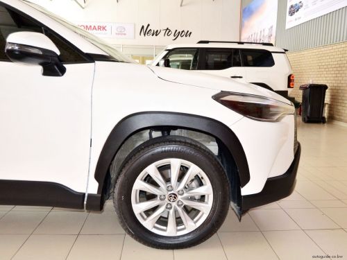 Toyota Corolla Cross XS CVT 1.8 AT in Botswana