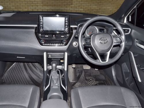 Toyota Corolla Cross XS CVT 1.8 AT in Botswana