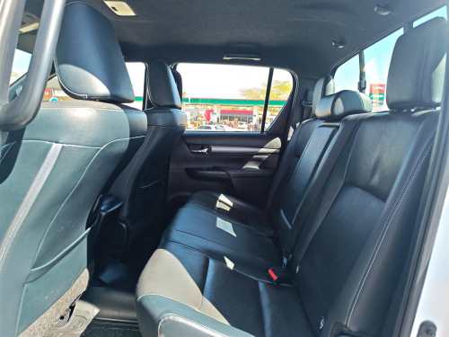 Toyota Hilux Legend 2.8 GD-6 4x4 in Botswana