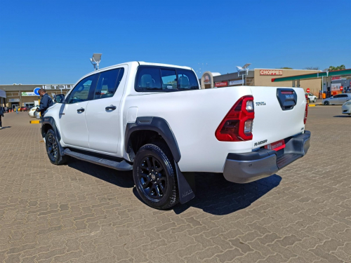 Toyota Hilux Legend 2.8 GD-6 4x4 in Botswana
