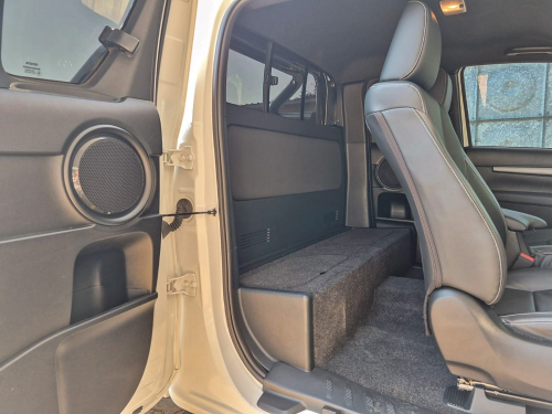 Toyota Hilux Xtra Cab in Botswana