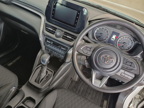 Toyota Urban Cruiser 1.5 XR in Botswana