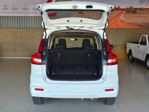Toyota Rumion 1.5 SX in Botswana
