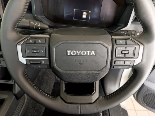 Toyota Hilux Raider 2.8GD-6 A/T in Botswana