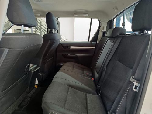 Toyota Hilux Raider-X GD-6 2.4 4x4 AT in Botswana