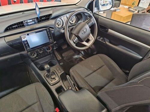 Toyota Hilux Raider-X GD-6 2.4 4x4 AT in Botswana