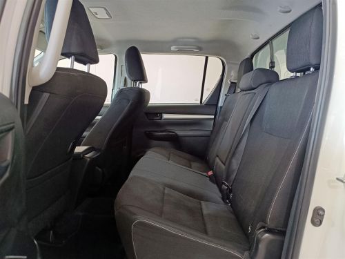 Toyota Hilux Raider GD-6 2.4 4x4 AT in Botswana