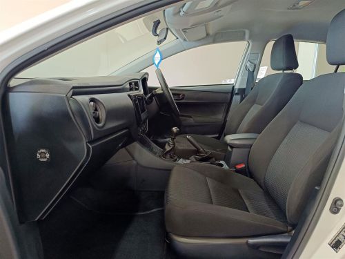 Toyota Corolla Quest 1.8 in Botswana