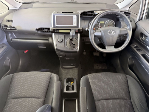 Toyota Wish 7 Seater in Botswana