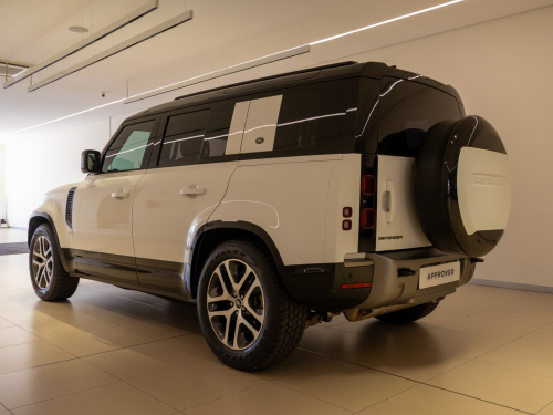 Land Rover Defender 110 D300 221KW AWD X Dynamic SE in Botswana