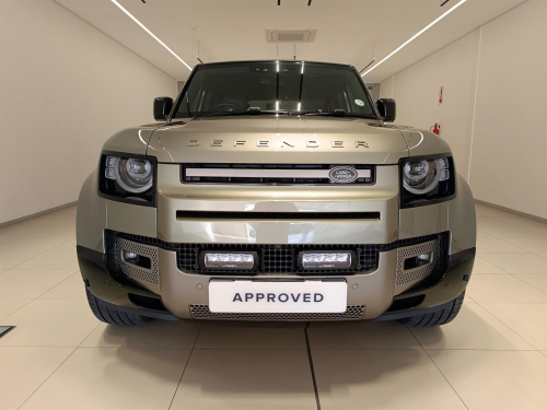 Land Rover Defender 110 3.0D D300 X-Dynamic HSE in Botswana