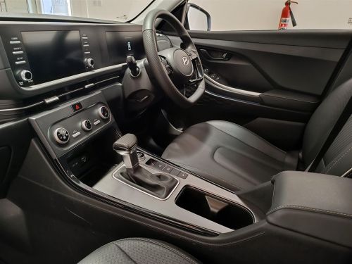 Hyundai Alcazar 2.0 Executive 7 Seater in Botswana