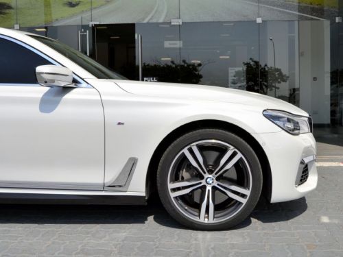 BMW 750i in Botswana
