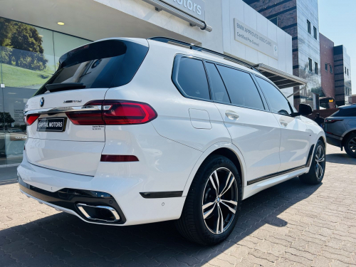 BMW X7 xDrive30d in Botswana