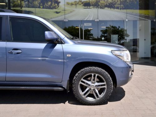 Toyota Land Cruiser 200 Series VX V8 in Botswana