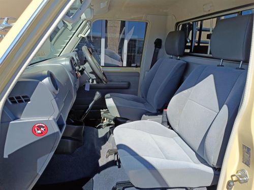 Toyota Land Cruiser LX 79 4.5D V8 in Botswana