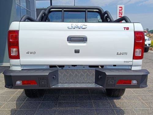 JAC T8 D/Cab 2.0 CTi 4x4 LUX in Botswana